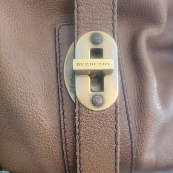 Burberry Vintage Handbag - Picture 6 of 16